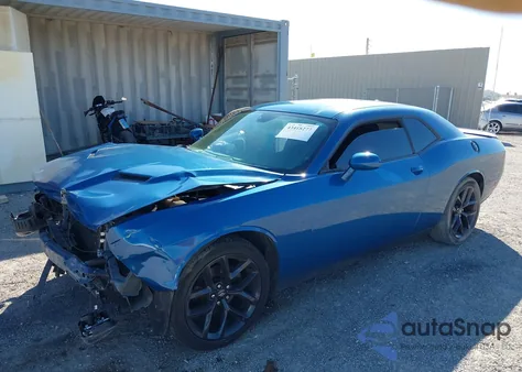 2020 Dodge Challenger Sxt z USA, uszkodzony, nr VIN 2C3CDZAG6LH173799